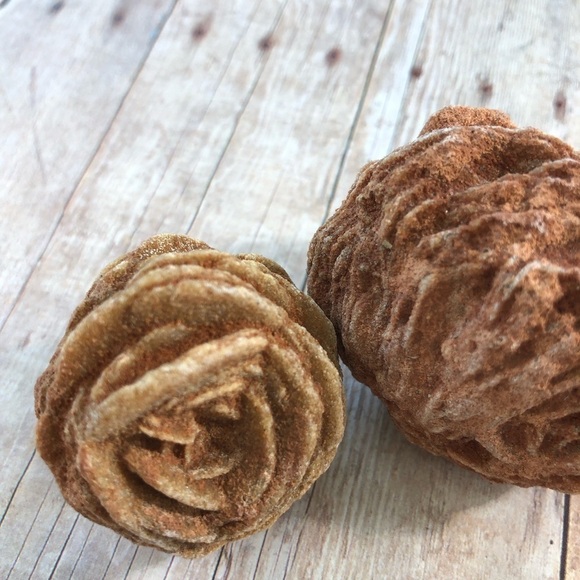 Desert Rose Crystal Gemstone - Picture 3 of 3